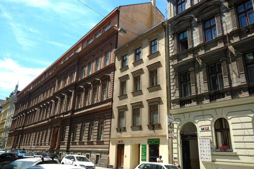 Marvelous Apartment In The Center Of Praga Exterior foto
